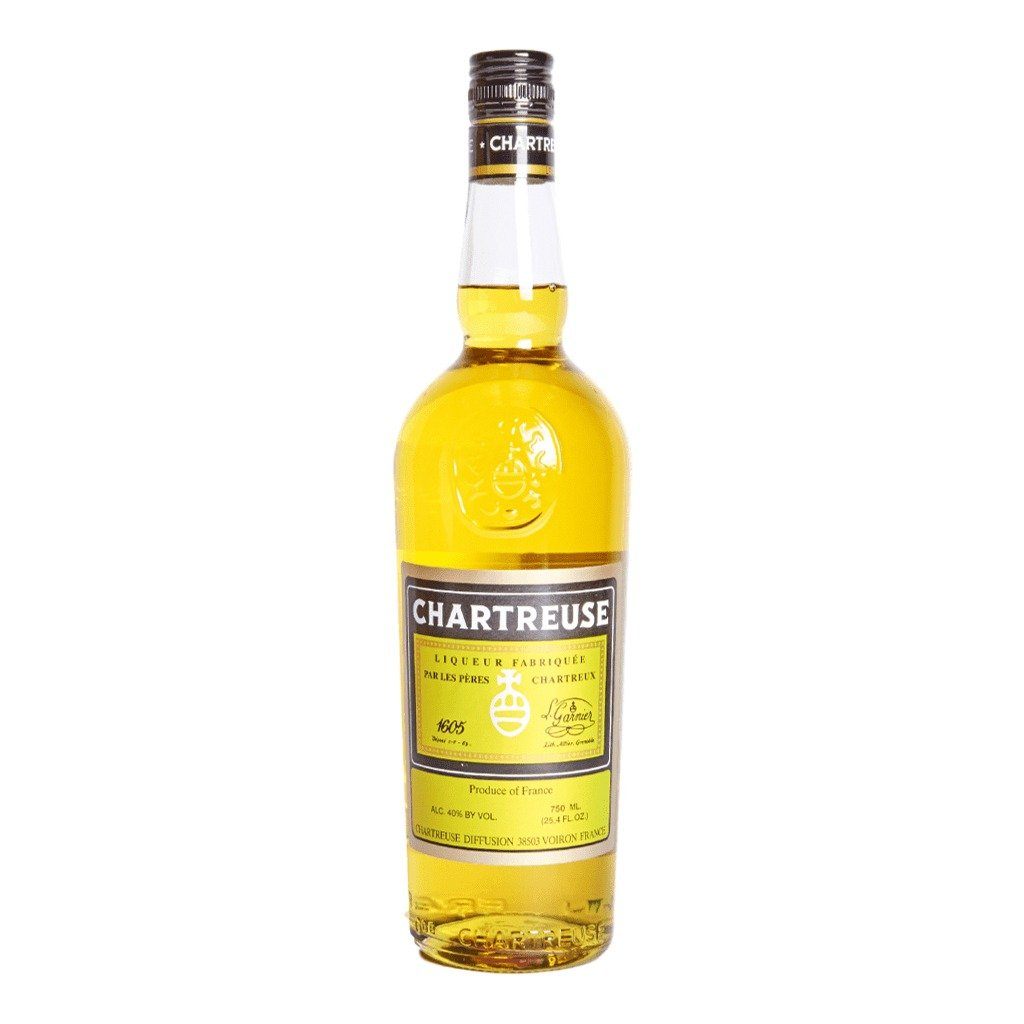 Chartreuse Yellow 700ml - Boozy.ph
